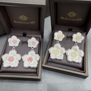 Buccellati BLOSSOMS SILVER AND VERMEIL PENDANT Earrings WITH DIAMONDS Buccellati BLOSSOMS SILVER AND VERMEIL PENDANT Earrings WITH DIAMONDS