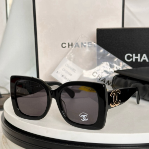 Chanel CC Logo Luxury Eyewear Sunglasses CH5494 Black Chanel CC Logo Luxury Eyewear Sunglasses CH5494 Black