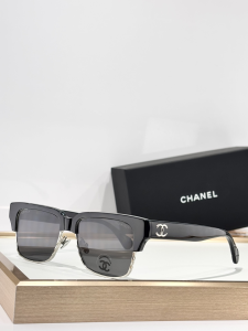 Chanel CC Logo Luxury Eyewear Sunglasses CH5558 Black Chanel CC Logo Luxury Eyewear Sunglasses CH5558 Black