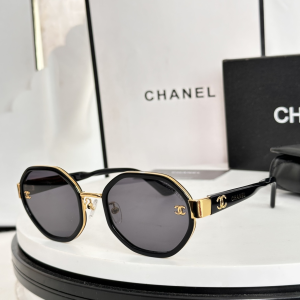 Chanel CC Oval Luxury Eyewear Sunglasses CH5490H Black Chanel CC Oval Luxury Eyewear Sunglasses CH5490H Black