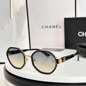 Chanel CC Oval Luxury Eyewear Sunglasses CH5490H Navy Blue Chanel CC Oval Luxury Eyewear Sunglasses CH5490H Navy Blue