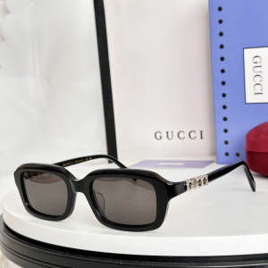 Gucci Luxury Eyewear Sunglasses GG2152S Black Gucci Luxury Eyewear Sunglasses GG2152S Black