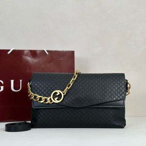 Gucci Large Shoulder Bag with Chain Black GG Embossed Leather Gucci Large Shoulder Bag with Chain Black GG Embossed Leather