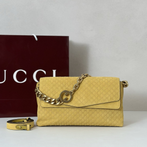 Gucci Medium Shoulder Bag with Chain Yellow GG Embossed Suede Leather Gucci Medium Shoulder Bag with Chain Yellow GG Embossed Suede Leather