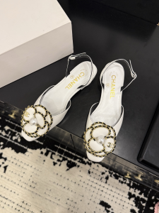 Chanel CC Chain Camellia Flower White Leather Slingback Flats Chanel CC Chain Camellia Flower White Leather Slingback Flats