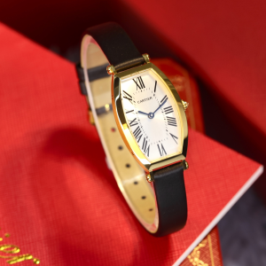 Cartier Tonneau Yellow Gold Watch Cartier Tonneau Yellow Gold Watch