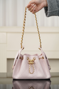 Chanel Vip 25 Mini Bucket Hobo Shoulder Bag Light Pink Grained Calfskin Leather Chanel Vip 25 Mini Bucket Hobo Shoulder Bag Light Pink Grained Calfskin Leather
