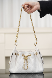 Chanel Vip 25 Mini Bucket Hobo Shoulder Bag White Grained Calfskin Leather Chanel Vip 25 Mini Bucket Hobo Shoulder Bag White Grained Calfskin Leather