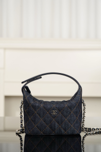 Chanel Vip Classic Clutch Hobo Shoulder Bag with Chain Denim Blue Fabric Chanel Vip Classic Clutch Hobo Shoulder Bag with Chain Denim Blue Fabric