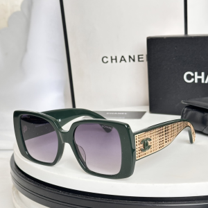 Chanel CC Logo Luxury Eyewear Sunglasses CH9127 Green Chanel CC Logo Luxury Eyewear Sunglasses CH9127 Green