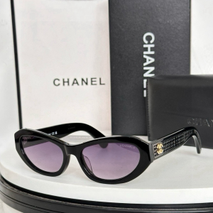 Chanel CC Logo Luxury Eyewear Sunglasses CH9132 Black Chanel CC Logo Luxury Eyewear Sunglasses CH9132 Black