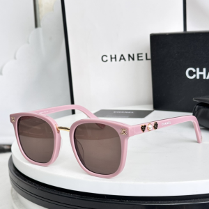 Chanel CC Luxury Eyewear Sunglasses CH8822 Pink Chanel CC Luxury Eyewear Sunglasses CH8822 Pink