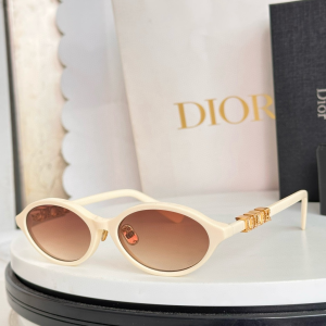 Dior Oval Luxury Eyewear Sunglasses DiorTreasureR1F Off White Dior Oval Luxury Eyewear Sunglasses DiorTreasureR1F Off White