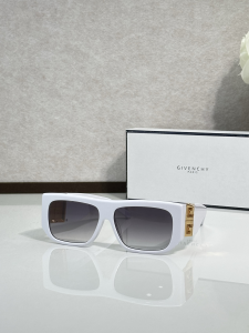 Givenchy Luxury Eyewear Sunglasses GV40034I White Givenchy Luxury Eyewear Sunglasses GV40034I White