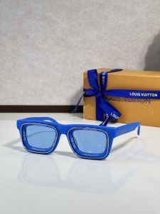 Louis Vuitton LV Luxury Eyewear Sunglasses Z2442U Blue Louis Vuitton LV Luxury Eyewear Sunglasses Z2442U Blue
