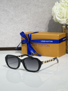 Louis Vuitton LV Luxury Eyewear Sunglasses Z2649U Black Louis Vuitton LV Luxury Eyewear Sunglasses Z2649U Black