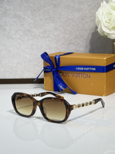 Louis Vuitton LV Luxury Eyewear Sunglasses Z2649U Brown Louis Vuitton LV Luxury Eyewear Sunglasses Z2649U Brown