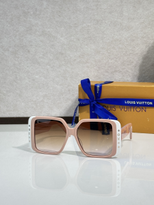 Louis Vuitton LV Monogram Luxury Eyewear Sunglasses Z2095W Pink White Louis Vuitton LV Monogram Luxury Eyewear Sunglasses Z2095W Pink White
