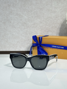 Louis Vuitton Luxury Eyewear Sunglasses Z2645U Black Louis Vuitton Luxury Eyewear Sunglasses Z2645U Black