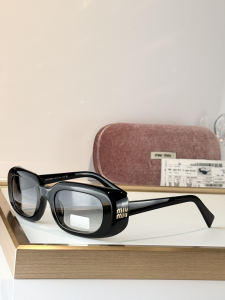 Miu Miu Luxury Eyewear Sunglasses MUB13S Black Miu Miu Luxury Eyewear Sunglasses MUB13S Black