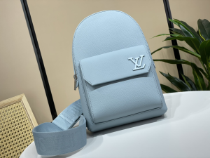 Louis Vuitton Pilot Slingbag Sable Light Blue Cowhide Leather Louis Vuitton Pilot Slingbag Sable Light Blue Cowhide Leather