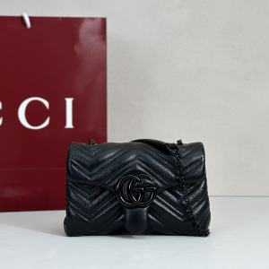 Gucci GG Marmont Mini Shoulder Bag Black Matelasse Chevron Nappa Leather Gucci GG Marmont Mini Shoulder Bag Black Matelasse Chevron Nappa Leather