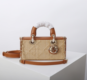Dior Mini D Joy Tote Shoulder Bag Beige Raffia and Calfskin Dior Mini D Joy Tote Shoulder Bag Beige Raffia and Calfskin