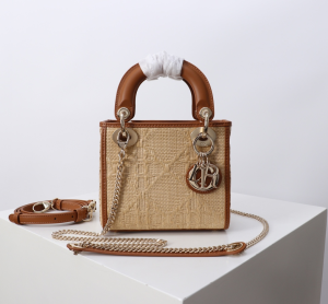 Dior Mini Lady Dior Tote Shoulder Bag Beige Raffia and Calfskin Dior Mini Lady Dior Tote Shoulder Bag Beige Raffia and Calfskin