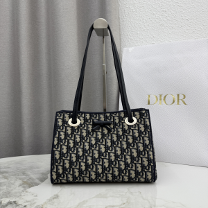 Dior Small Shopping Shoulder Crossbody Bag Blue Dior Oblique Jacquard Dior Small Shopping Shoulder Crossbody Bag Blue Dior Oblique Jacquard
