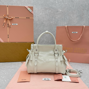Miu Miu Logo Off White Leather City Tote Shoulder Bag Miu Miu Logo Off White Leather City Tote Shoulder Bag