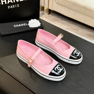 Chanel CC Logo Calfskin Leather Mary Janes Flats Pink Black Chanel CC Logo Calfskin Leather Mary Janes Flats Pink Black