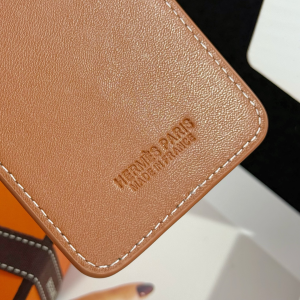 Hermes Dog MagSafe Card Holder Brown