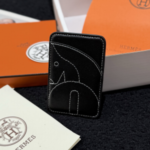 Hermes Elephant MagSafe Card Holder Black