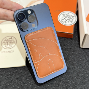 Hermes Elephant MagSafe Card Holder Brown