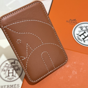 Hermes Elephant MagSafe Card Holder Brown