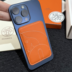 Hermes Elephant MagSafe Card Holder Orange