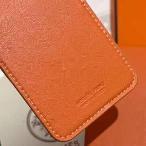 Hermes Elephant MagSafe Card Holder Orange