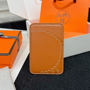 Hermes Hedgehog MagSafe Card Holder Brown