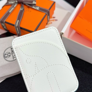 Hermes Horse MagSafe Card Holder White