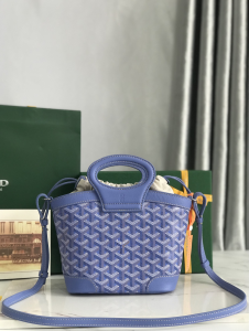 Goyard Beluga Mini Tote Shoulder Bag Blue Goyardine Canvas and Calfskin Goyard Beluga Mini Tote Shoulder Bag Blue Goyardine Canvas and Calfskin