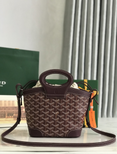 Goyard Beluga Mini Tote Shoulder Bag Burgundy Goyardine Canvas and Calfskin Goyard Beluga Mini Tote Shoulder Bag Burgundy Goyardine Canvas and Calfskin