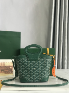 Goyard Beluga Mini Tote Shoulder Bag Green Goyardine Canvas and Calfskin Goyard Beluga Mini Tote Shoulder Bag Green Goyardine Canvas and Calfskin