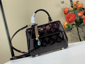 Louis Vuitton Cluny Mini Top Handle Shoulder Bag Purple Monogram Leather Louis Vuitton Cluny Mini Top Handle Shoulder Bag Purple Monogram Leather