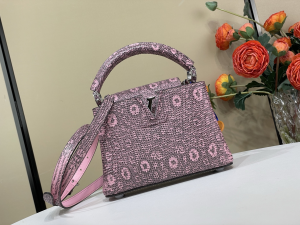 Louis Vuitton Lizard Ombre Capucines Mini Natural Tote Shoulder Bag Pink Gray Louis Vuitton Lizard Ombre Capucines Mini Natural Tote Shoulder Bag Pink Gray