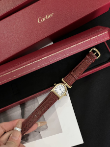 Cartier Calandre Wristwatch Red