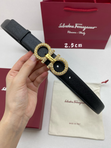 Ferragamo Reversible and Adjustable Crystals Gancini Black Leather Belt 25MM Ferragamo Reversible and Adjustable Crystals Gancini Black Leather Belt 25MM