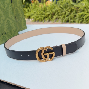 Gucci Metal Bamboo Double G Buckle Black Beige Leather Belt 30MM Gucci Metal Bamboo Double G Buckle Black Beige Leather Belt 30MM