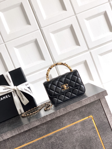 Chanel Small Clutch Flap Bag with Chain Black Lambskin Chanel Small Clutch Flap Bag with Chain Black Lambskin