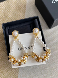 Chanel Metal Glass Pearls Pendant Earrings Chanel Metal Glass Pearls Pendant Earrings