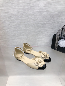 Chanel Beige Camellia Flower Leather Slingback Ballet Flats Shoes Chanel Beige Camellia Flower Leather Slingback Ballet Flats Shoes